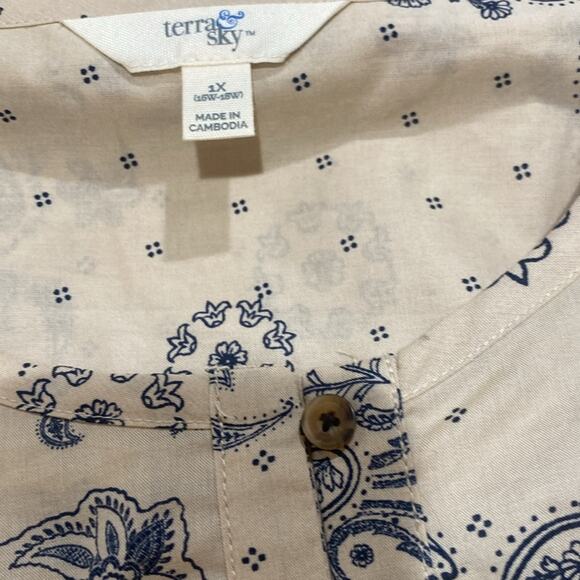 Terra & Sky All Over Bandana Newstone Button Front Dress - Picture 7 of 11